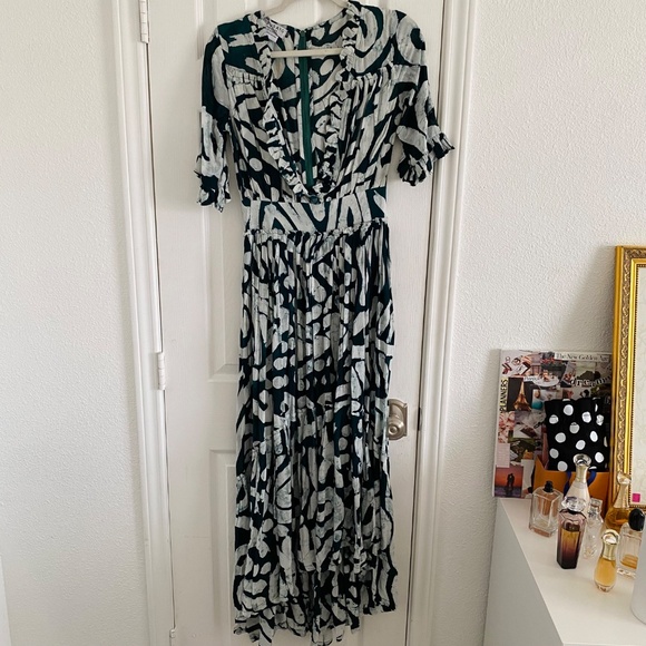 Busayo Tomi Green & White V-Neck High-Low Maxi Dress - Picture 9 of 13